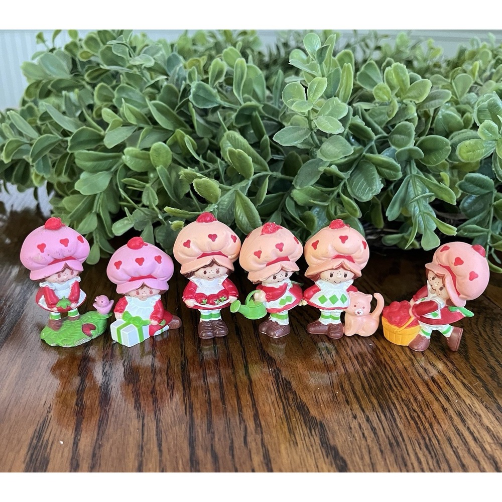 Vintage Strawberry Shortcake Kenner 1980s PVC Mini Figure Lot of 6